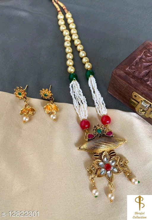 Fancy women Nacklace and Chains